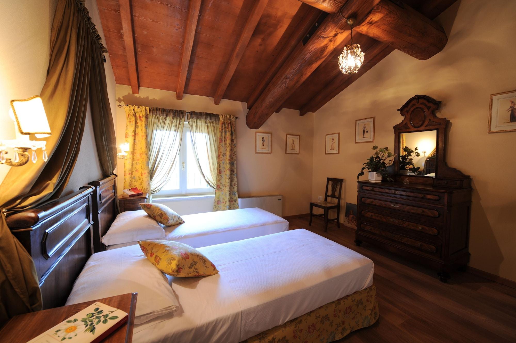 Relais Corte Paradiso Peschiera del Garda Exteriör bild