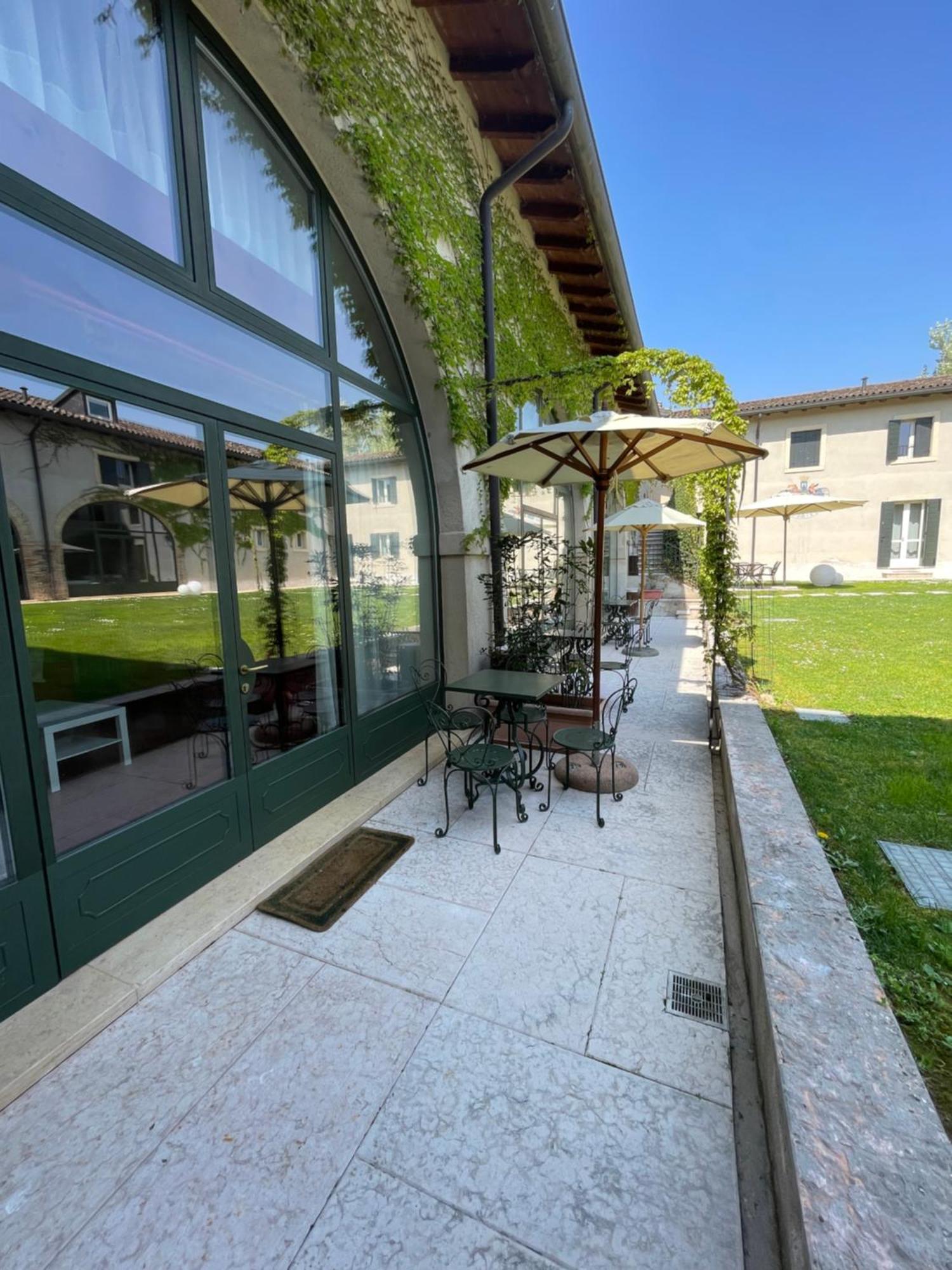Relais Corte Paradiso Peschiera del Garda Exteriör bild